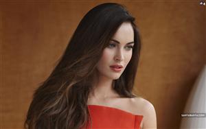 Megan Fox always stuns us with her breathtaking beauty